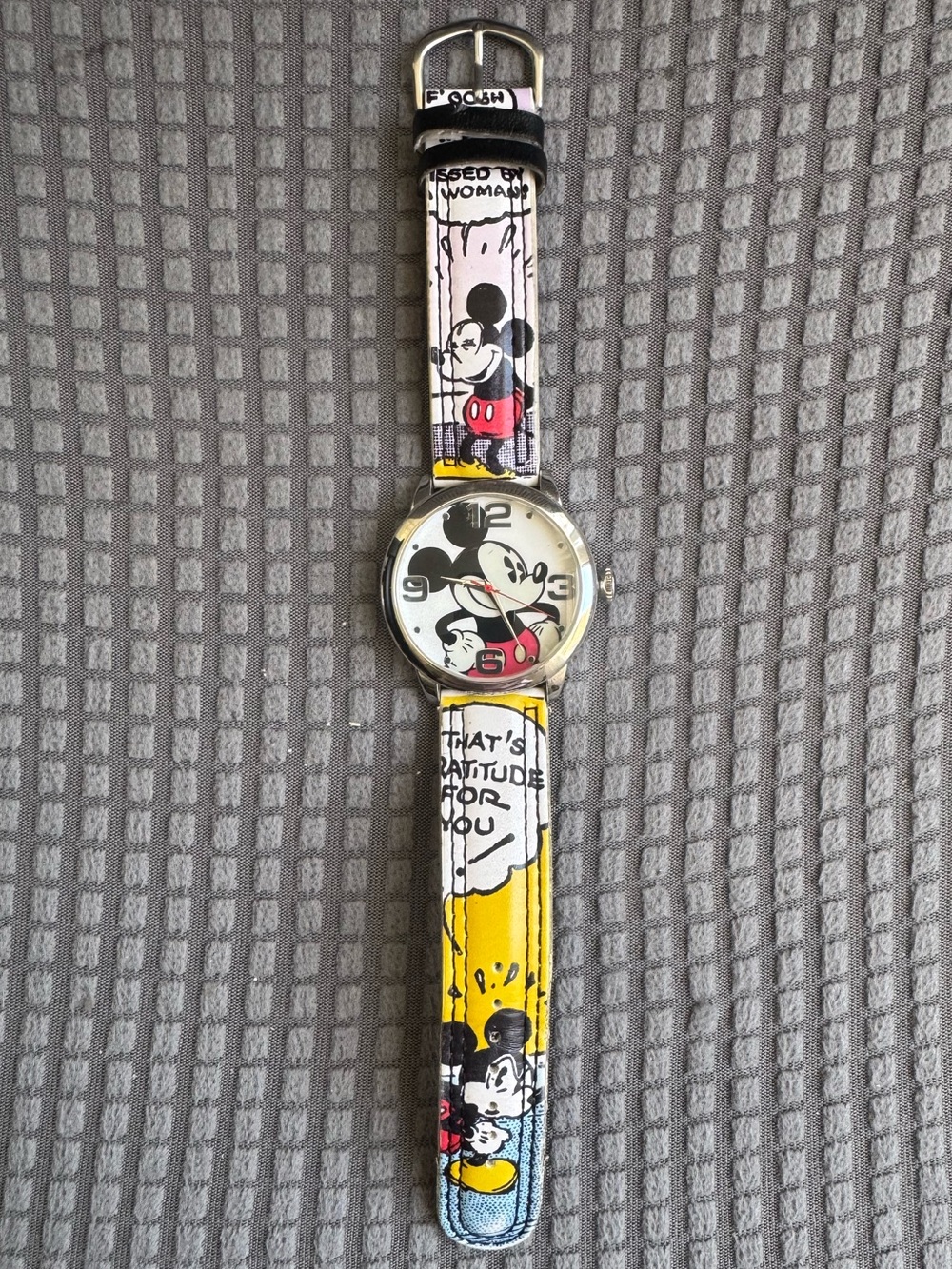 Disney Mickey Mouse Comic Strip Oversized Watch Unisex New Battery 40mm